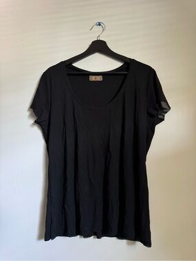 Mossimo Supply Co. Black Scoop Neck Short Sleeve Tee